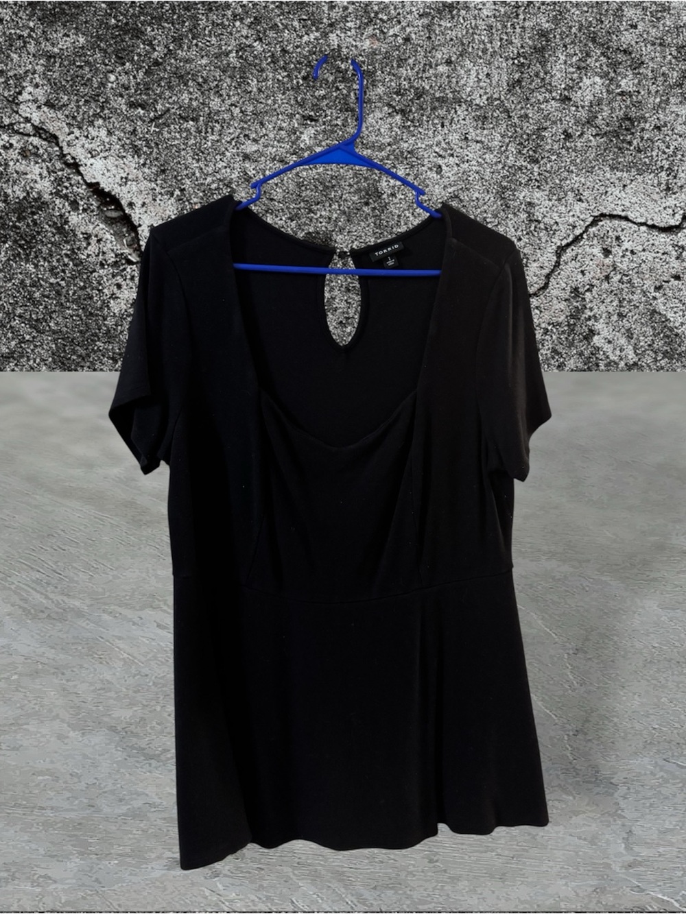 torrid Black Short-Sleeve Scoop Neck Top with Back Keyhole